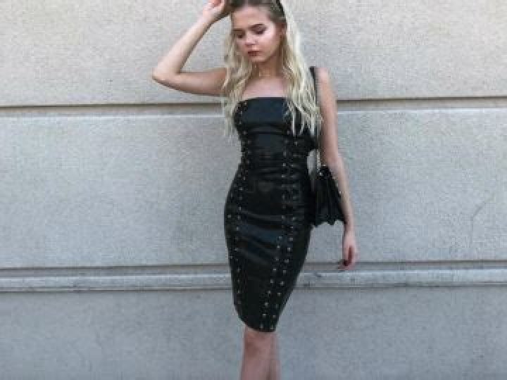 Alona Bloom Feet: A Comprehensive Guide to Her Talent, Achievements, and Influence