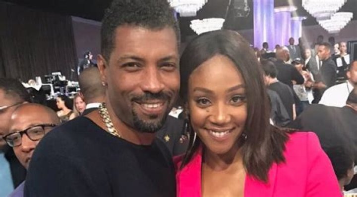 Deon Cole's Wife: Everything You Need to Know