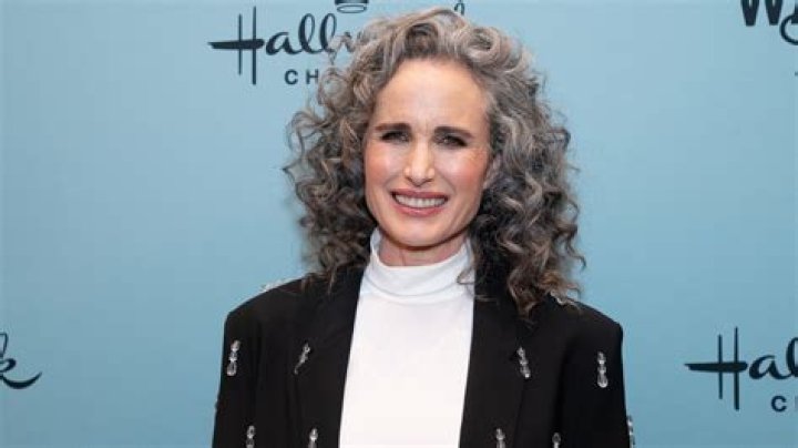 Elise Graves: A Rising Star in the Entertainment Industry