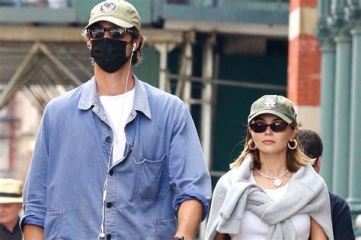 Jacob Elordi's Mom: Meet the Unsung Heroine!