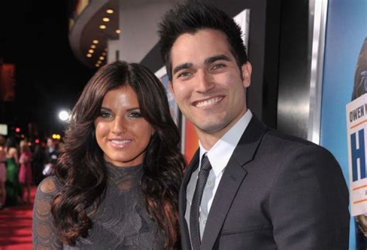 Tyler Hoechlin's Relationships: Past & Present!