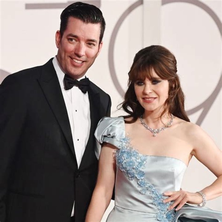 Zooey Deschanel Engagement Ring: A Sparkling Journey Through Love and Style